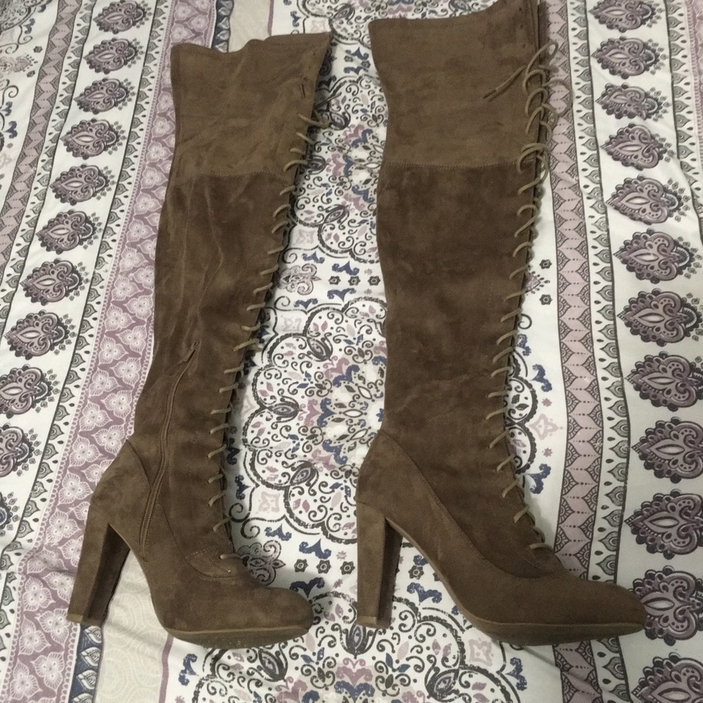 Fashion Nova thigh high boots - Picture 3 of 5